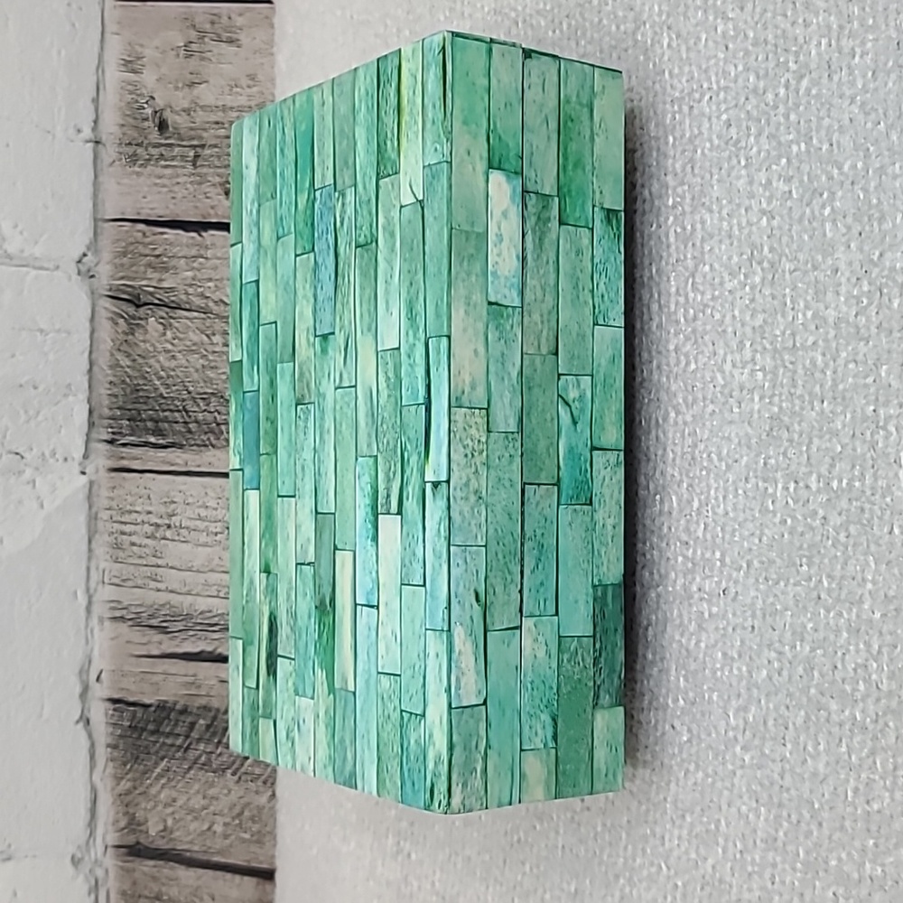 Handcrafted Handmade Bone Inlay Decorative Jewelry/Keepsake Display Box in Green